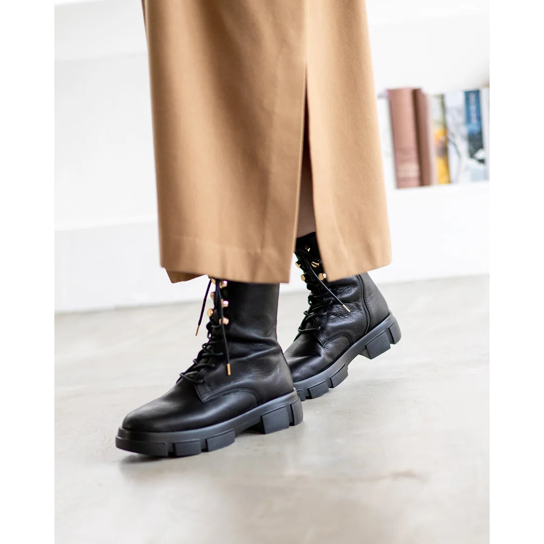 日本製【防水】Emma Francis 防滑鞋底牛皮繫帶靴 (9012a-L 101)(Black leather)（ブラック レザー）