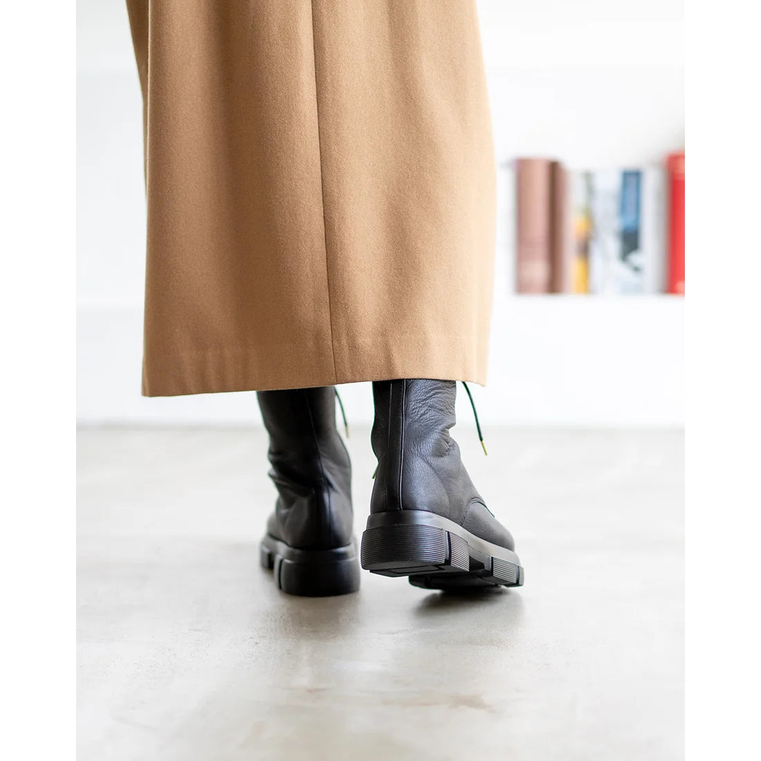 日本製【防水】Emma Francis 防滑鞋底牛皮繫帶靴 (9012a-L 101)(Black leather)（ブラック レザー）