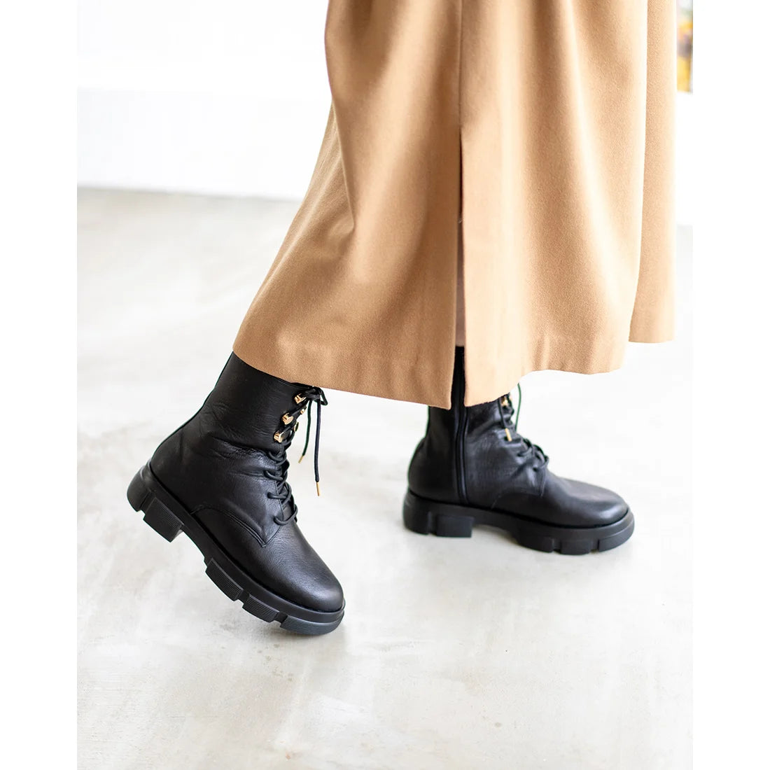 日本製【防水】Emma Francis 防滑鞋底牛皮繫帶靴 (9012a-L 101)(Black leather)（ブラック レザー）