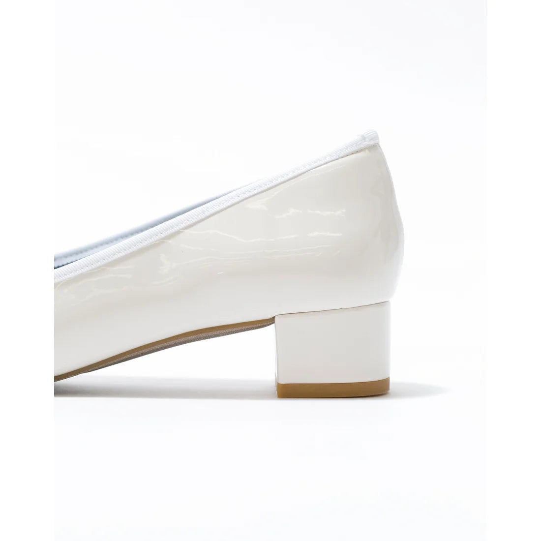 日本製【相容雨天】Emma Francis 尖頭3cm跟芭蕾舞鞋(3002a-E 159)(White enamel)（ホワイト エナメル）