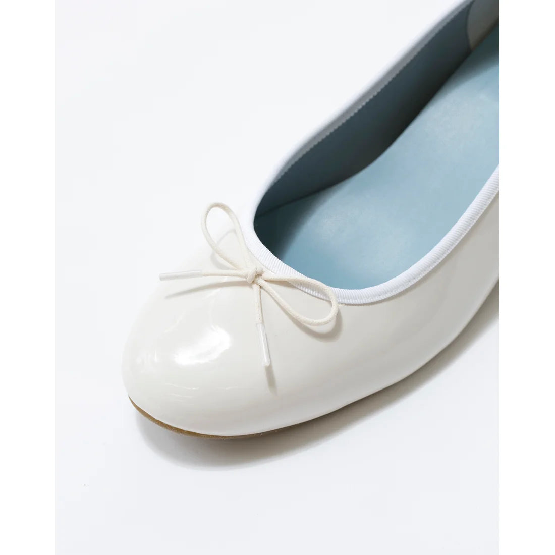 日本製【相容雨天】Emma Francis 圓頭3cm跟芭蕾舞鞋(3001a-E 159)(White enamel)（ホワイト エナメル）