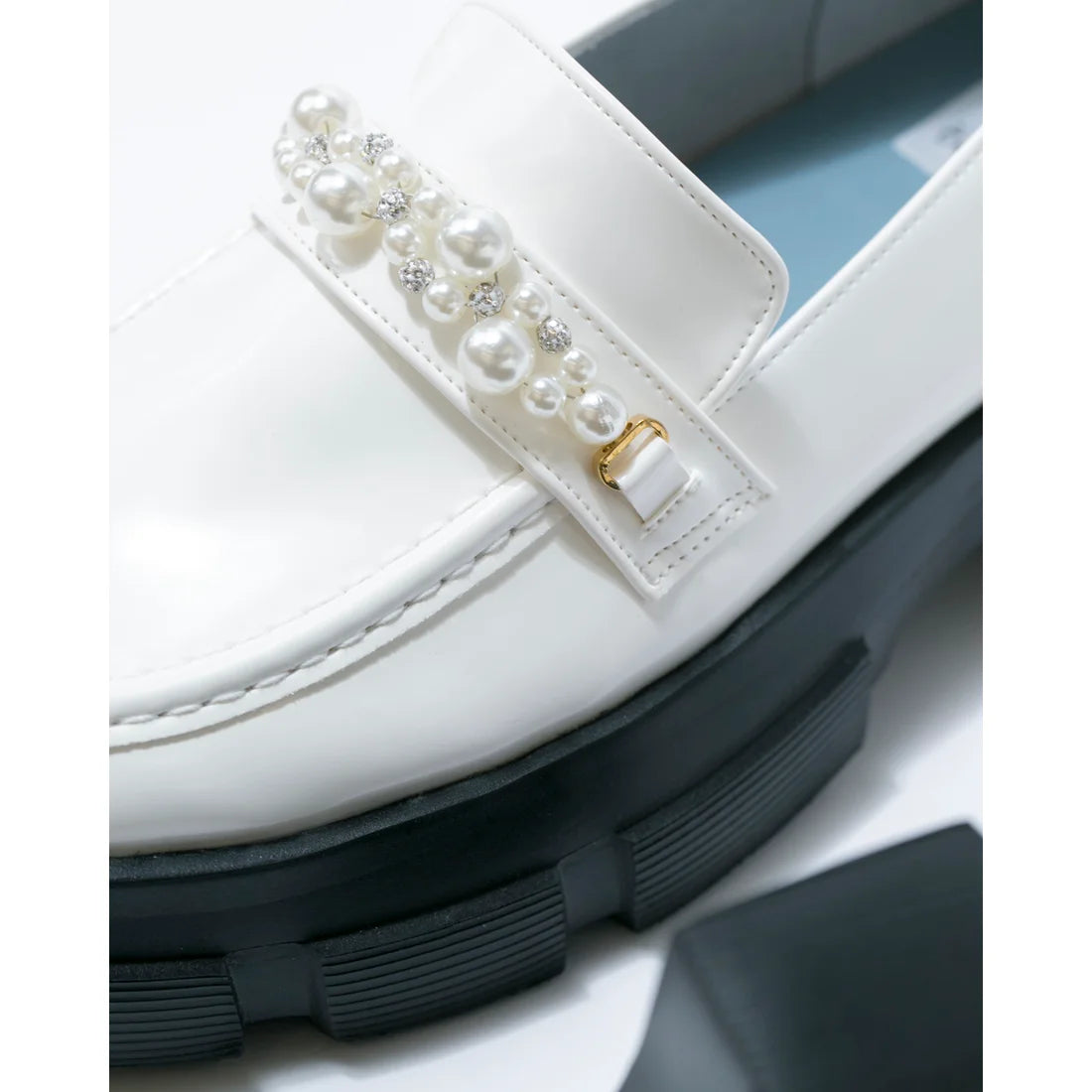 日本製【晴雨兼容】Emma Francis 厚底珍珠樂福鞋(1501a-E 158)(White enamel)（ホワイト エナメル）