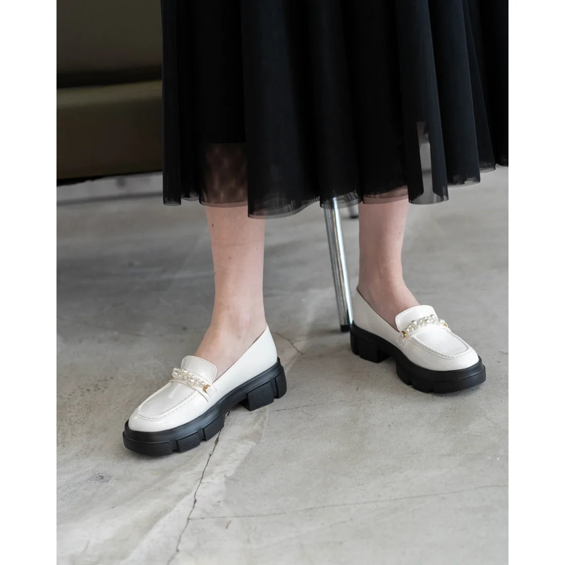 日本製【晴雨兼容】Emma Francis 厚底珍珠樂福鞋(1501a-E 158)(White enamel)（ホワイト エナメル）