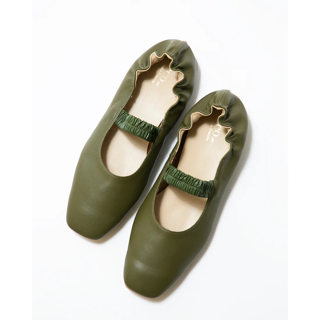 日本製【蘋果皮】【防水】Emma Francis 褶皺腰帶平底鞋 (03j-AP 147)(Khaki apple leather)（カーキ アップルレザー）