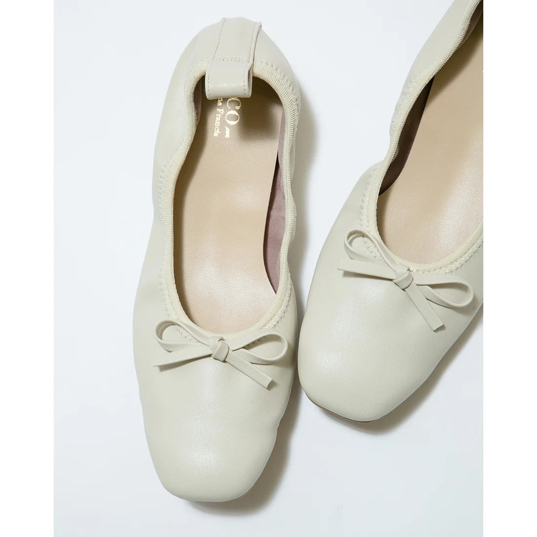 日本製【蘋果皮】【防水】Emma Francis 平底彈性芭蕾舞鞋 ( 03m-AP 177 )(Ivory apple leather)（アイボリー アップルレザー）