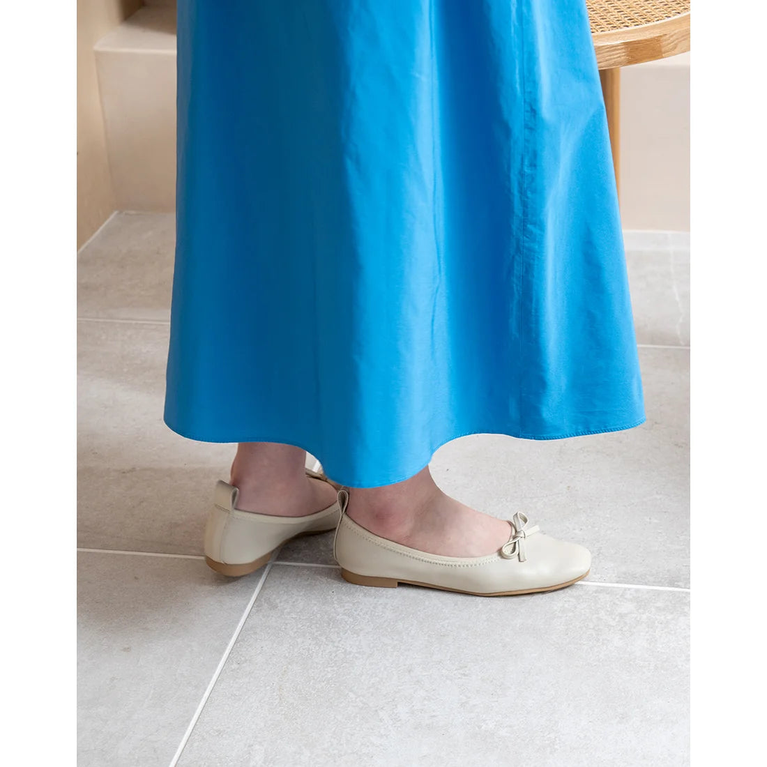 日本製【蘋果皮】【防水】Emma Francis 平底彈性芭蕾舞鞋 ( 03m-AP 177 )(Ivory apple leather)（アイボリー アップルレザー）