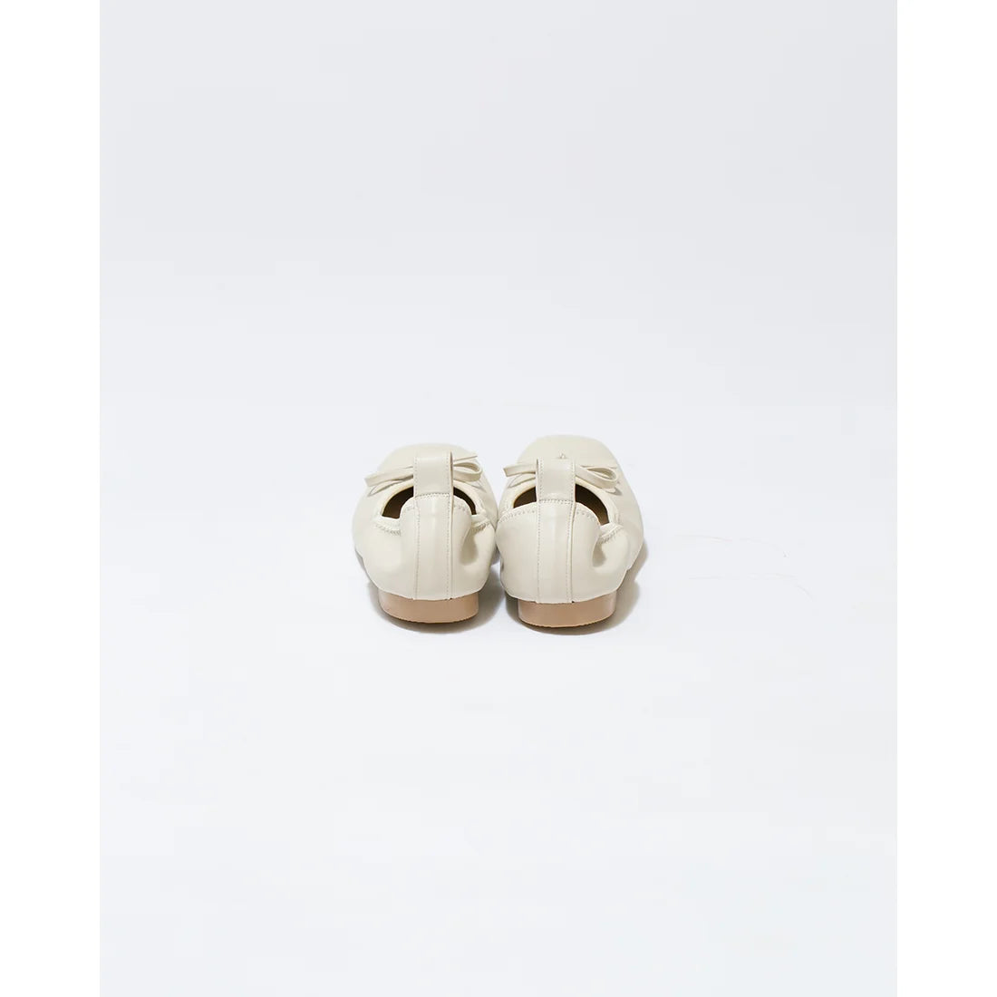 日本製【蘋果皮】【防水】Emma Francis 平底彈性芭蕾舞鞋 ( 03m-AP 177 )(Ivory apple leather)（アイボリー アップルレザー）