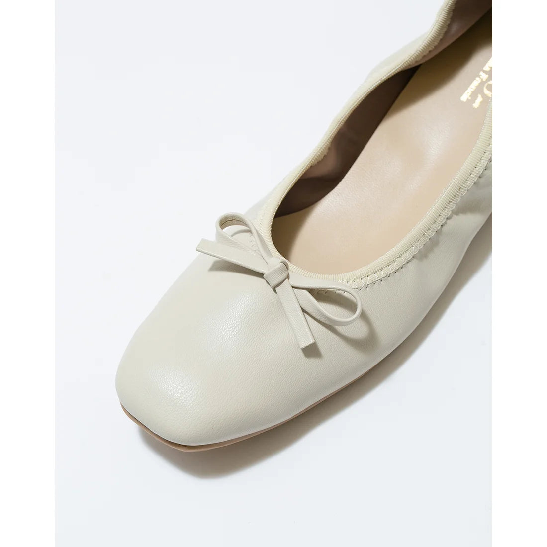 日本製【蘋果皮】【防水】Emma Francis 平底彈性芭蕾舞鞋 ( 03m-AP 177 )(Ivory apple leather)（アイボリー アップルレザー）