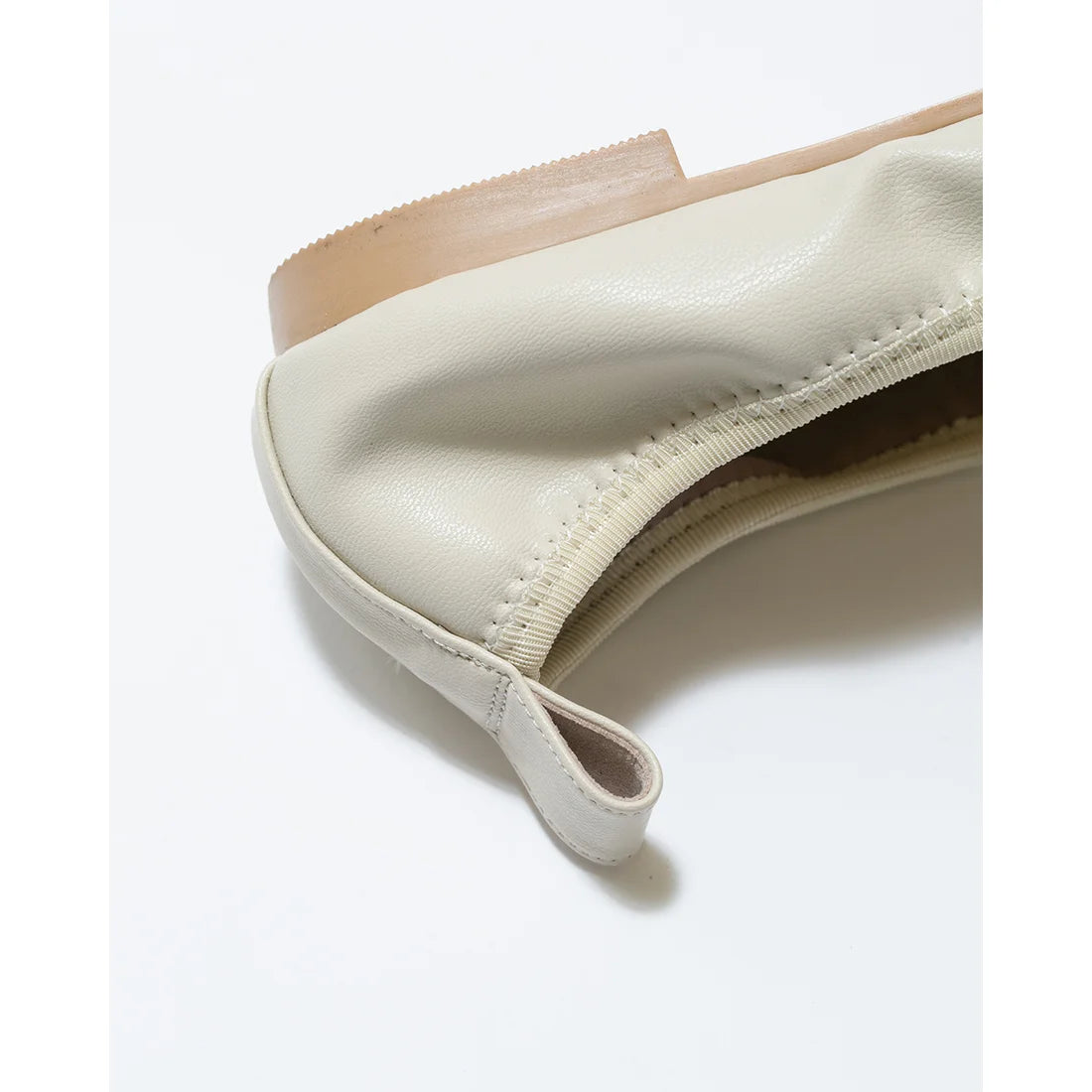 日本製【蘋果皮】【防水】Emma Francis 平底彈性芭蕾舞鞋 ( 03m-AP 177 )(Ivory apple leather)（アイボリー アップルレザー）