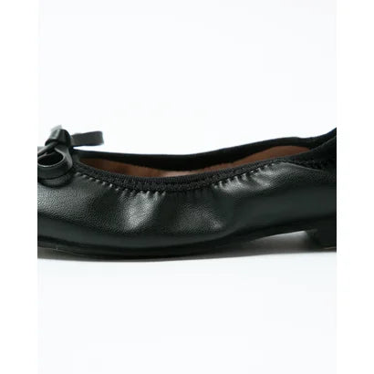 日本製【蘋果皮】【防水】Emma Francis 平底彈性芭蕾舞鞋 ( 03m-AP 101 )(Black apple leather)（ブラック アップルレザー）