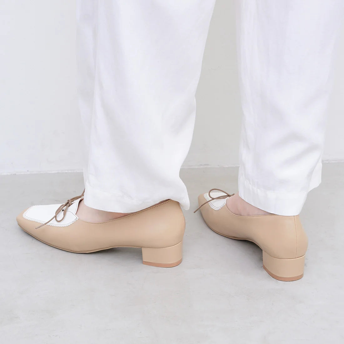 【新品預訂】日本製 Launa lea 方頭3cm踭 雙色繫帶樂福鞋 (616) (杏色/C / Beige/C)