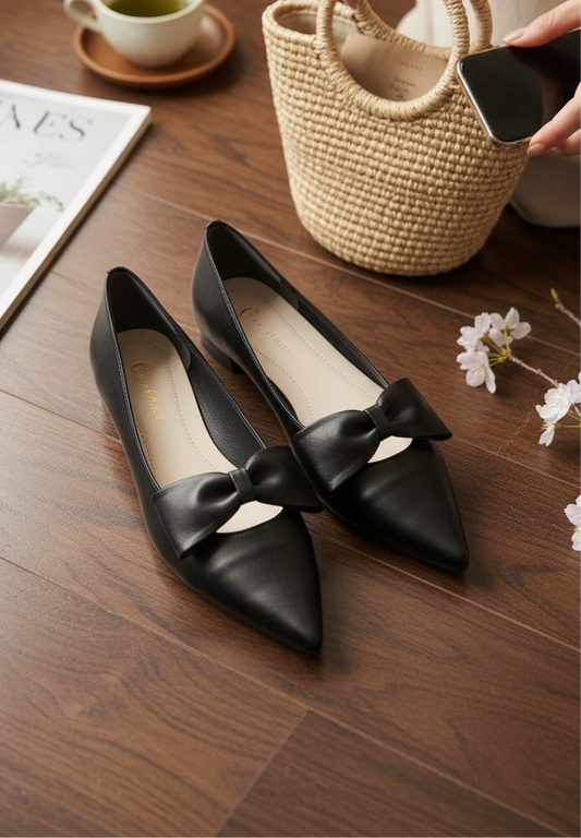 【新品預訂】日本製 Launa lea 尖頭蝴蝶結平底鞋（615）(黑色 / Black)