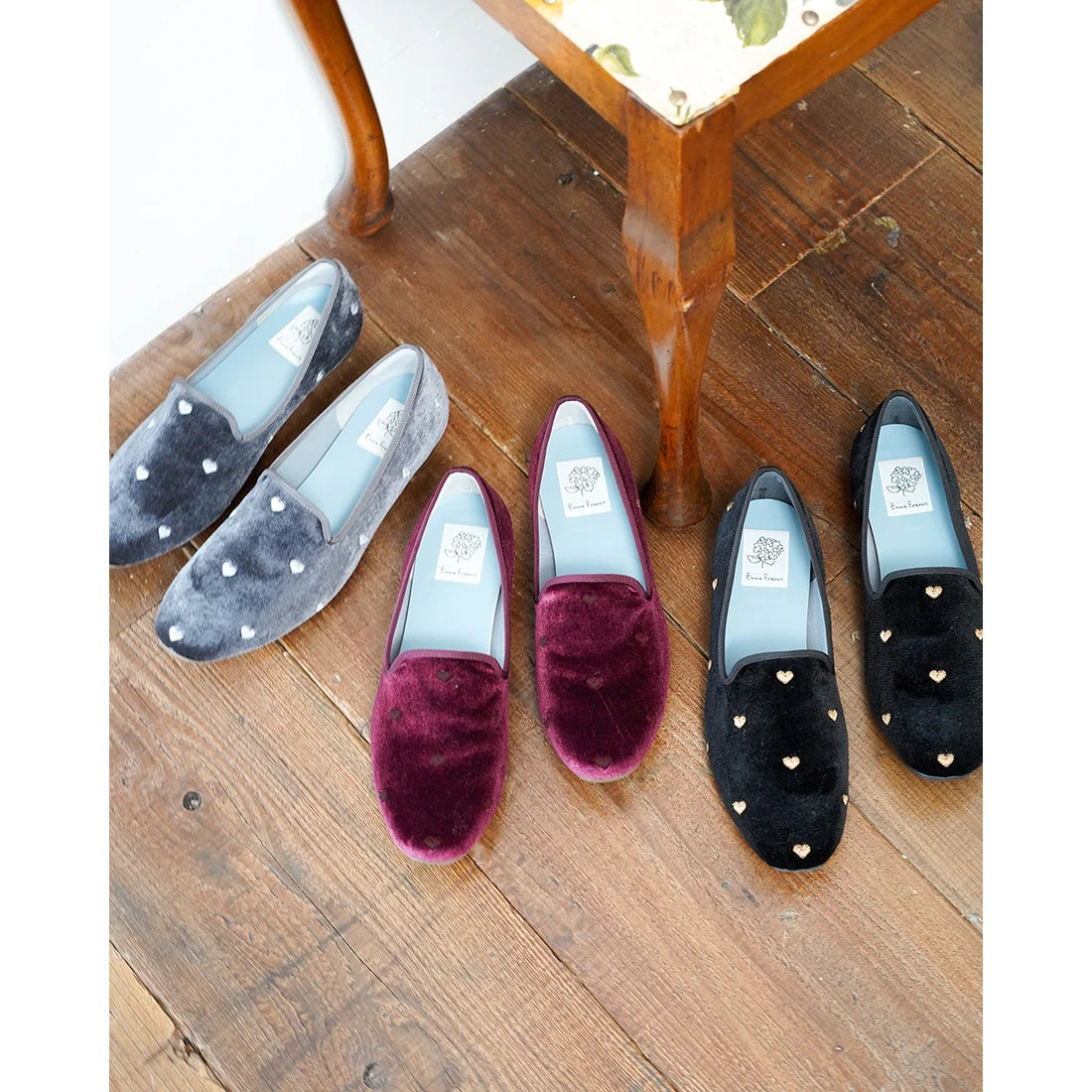 【新品預訂】日本製Emma Francis 天鵝絨心形刺繡平底歌劇鞋（酒紅色）( 05a-V 183) Bordeaux