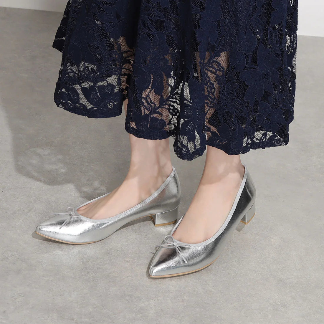日本製 Launa lea 3.5cm踭蝴蝶結尖頭芭蕾晴雨鞋 ( RB9001A ) (銀色/Silver)