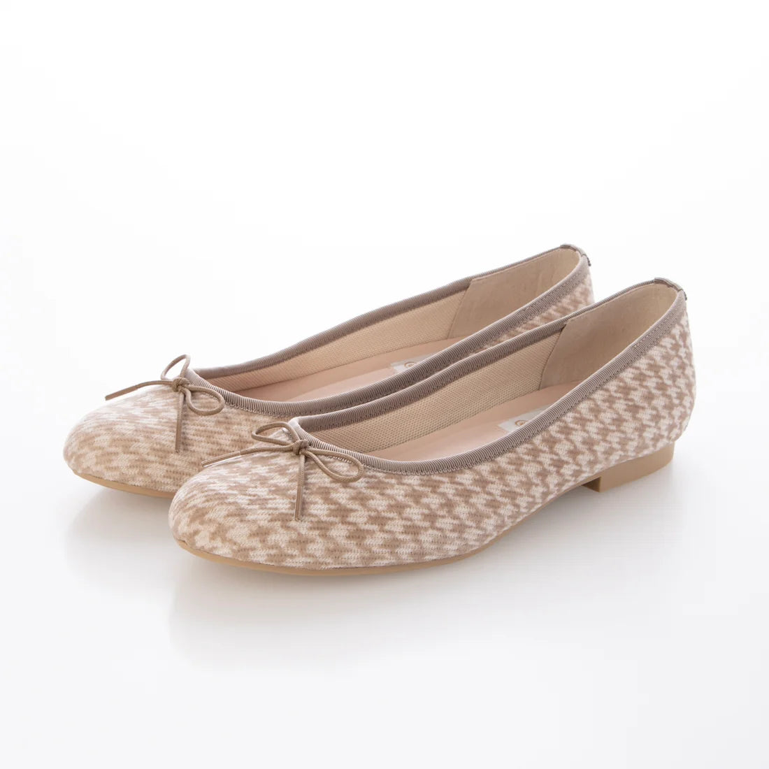 【新品預訂】日本製 Launa lea 圓頭絨毛蝴蝶結芭蕾平底鞋 (B1613A) (杏色 Z/C / Beige Z/C)