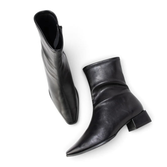 【新品預訂】日本製 Lauf Oletta [All Weather] 全天候 3cm跟 防水修身方形短靴（LRP157 black) (黑色)