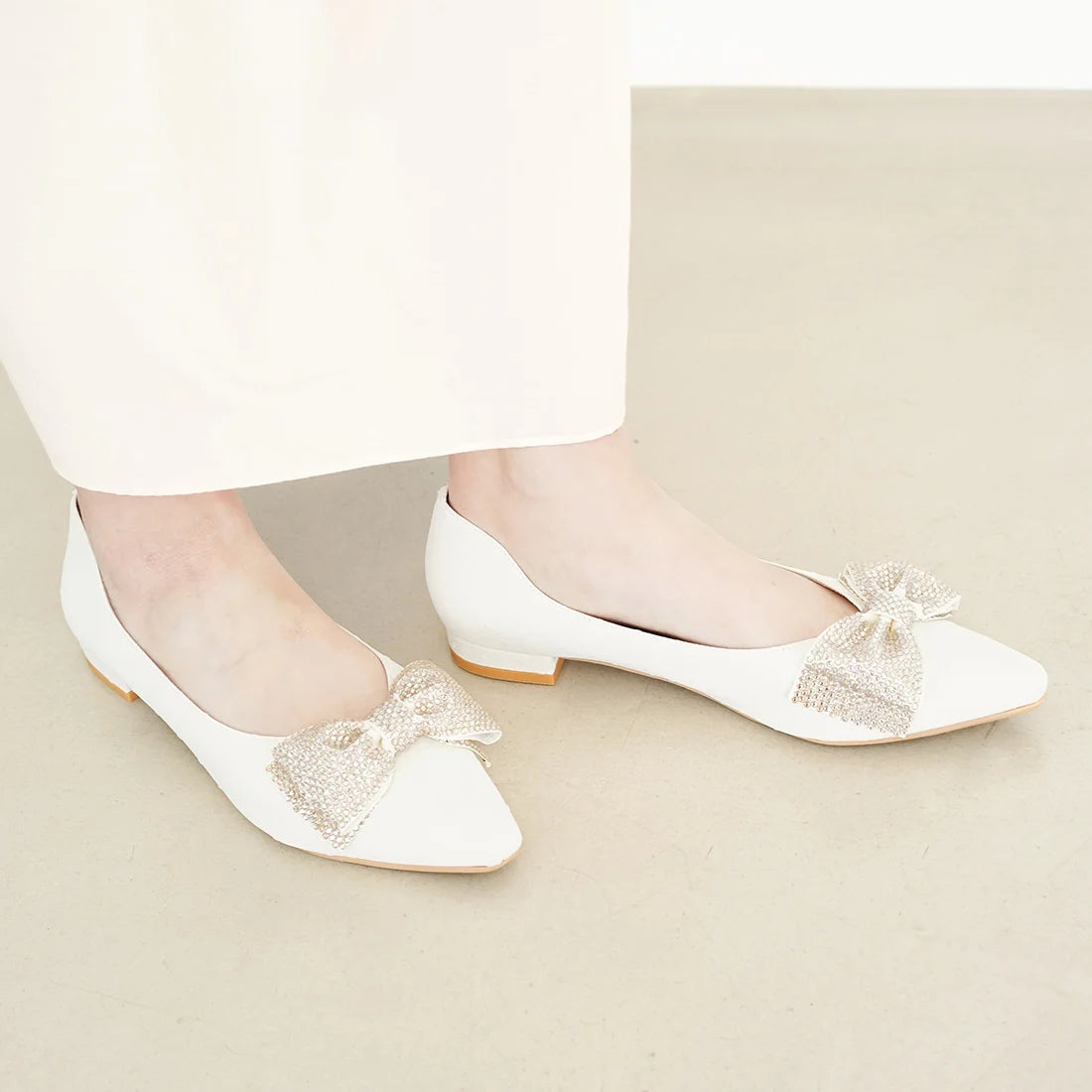 日本製 Launa Lea 水鑽蝴蝶結平底高跟鞋 (0595) (象牙色 Z / Ivory Z)