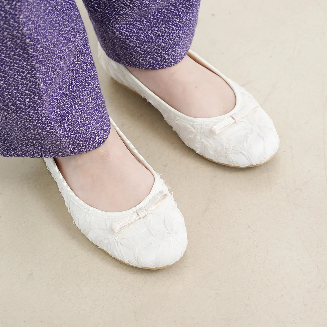日本製 Launa Lea [限量] 花朵雪紡圓頭芭蕾舞鞋 (B1605A) (象牙色 Z / Ivory Z)