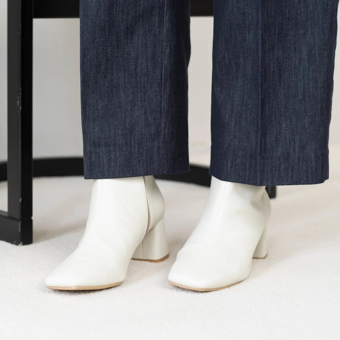 日本製[23AW]Launa lea方頭短靴(0542)(Ivory)（アイボリー）
