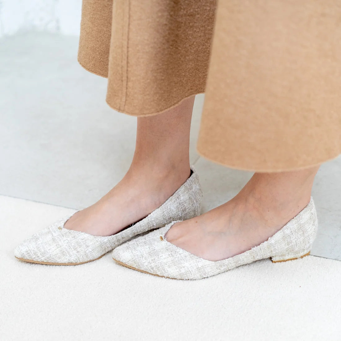 日本製 [23AW] Launa lea 側切平跟高跟鞋 (0492) (Ivory Z/C)