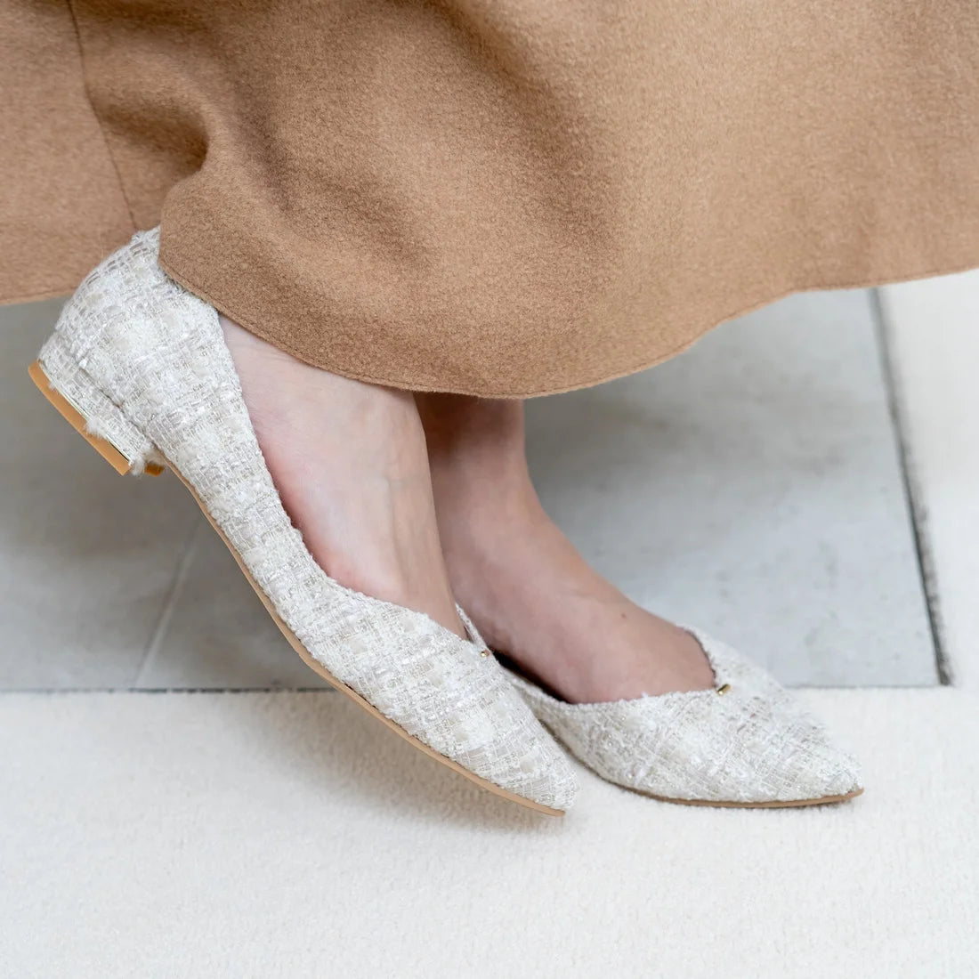 日本製 [23AW] Launa lea 側切平跟高跟鞋 (0492) (Ivory Z/C)