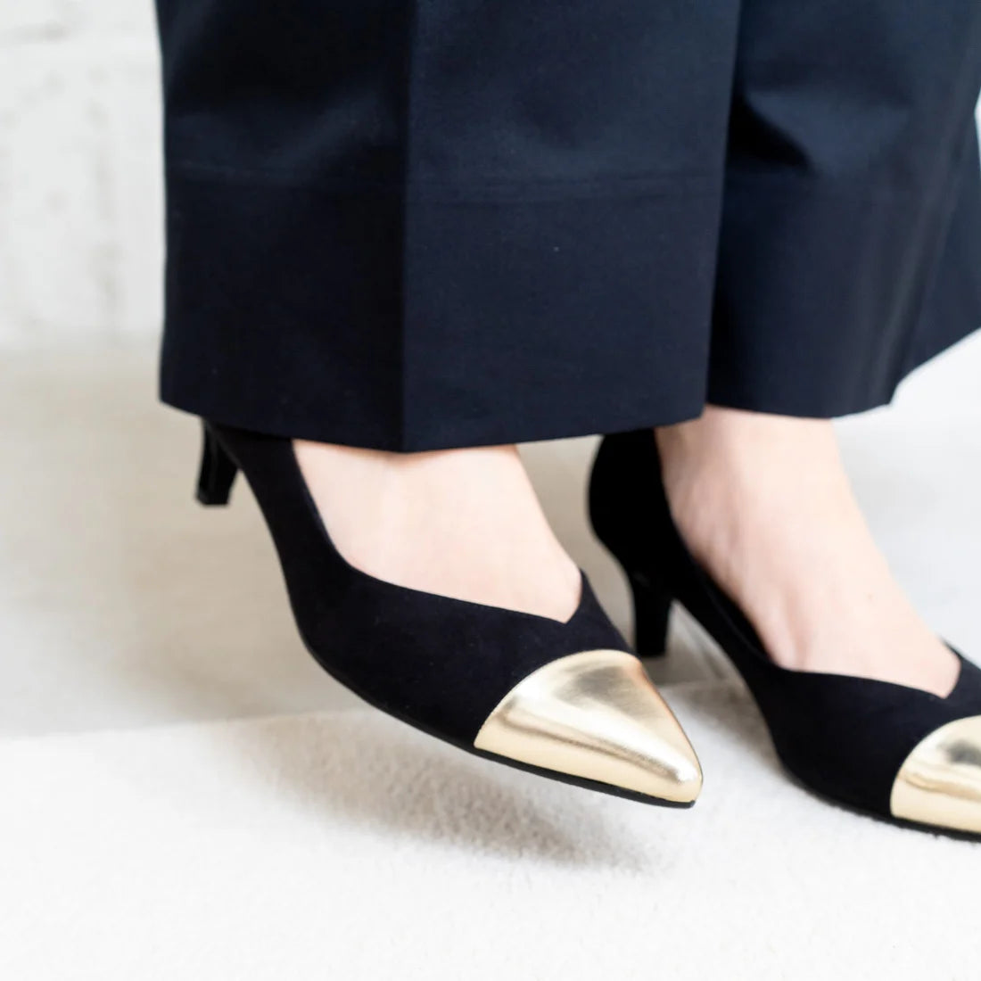 日本製[23AW] Launa lea 尖頭高跟鞋 (0539) (Black S/C)（ブラックS/C）