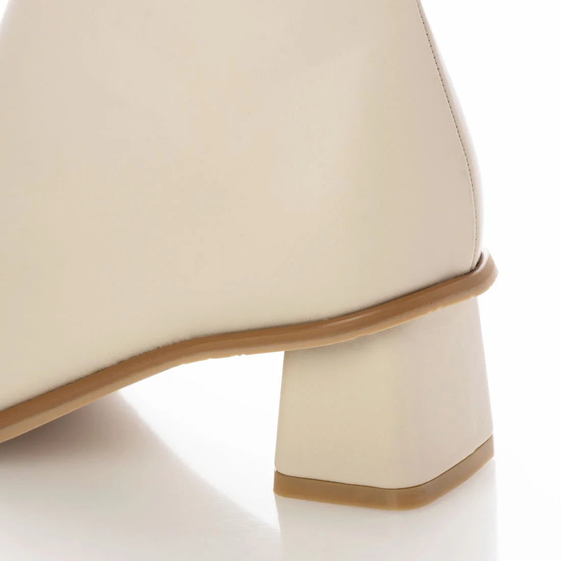 日本製 Launa lea 斜趾短靴 (0550) (Ivory)