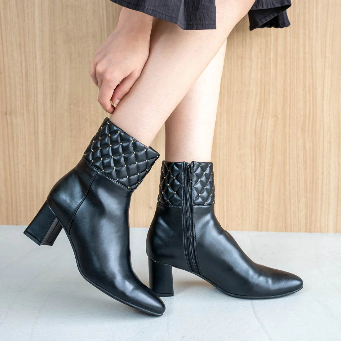 Launa lea 現貨 絎縫杏仁頭短靴 (S141) (Black)